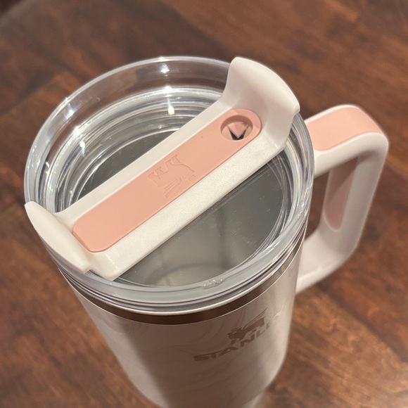 Stanley Swirl Pink Thermos - Picture 5 of 7